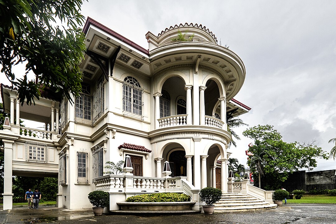 Molo Mansion & Plaza – Where Ilonggo Elegance Meets Modern Culture