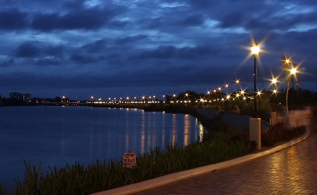 The Iloilo River Esplanade – Your Heritage Trail Starts at Hotel del Rio’s Doorstep